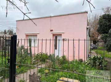 Casa de 3 ambientes, Loma Verde · Casa 85 m², Calle San Martin, Loma Verde, General Paz, Buenos Aires.