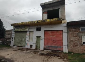Local comercial de 3 ambientes, Florencio Varela · Local + Potencial en Altura - Oportunidad Única!