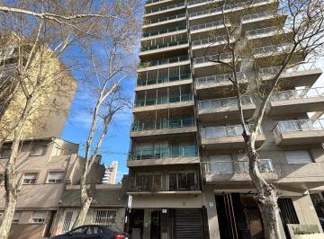 Departamento · 25m² · 3 Ambientes · 2 Cocheras · Departamento Dos Dorm. Vista Al Rio Rosario