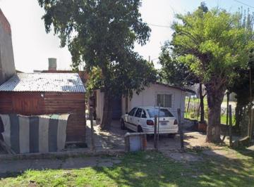 El lote se encuentra en el cruce Varela,zona comercial, recidencial todos los se · Vendo Terreno con 2 Casas