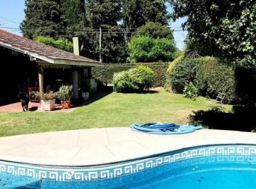 Quinta vacacional · 80m² · 3 Ambientes · 2 Cocheras · Casa Quinta en Alquiler en de Vicenzo Chico, del Viso, Pilar
