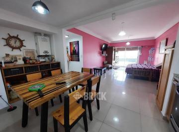 Departamento · 80m² · 3 Ambientes · Nuevo (3 Años) Tucuman Al 100 - Tal Fte 2 Balcones V/panor T/sol T/ext Gran Living