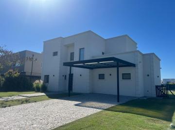 Casa · 188m² · 5 Ambientes · Casa - San Matias