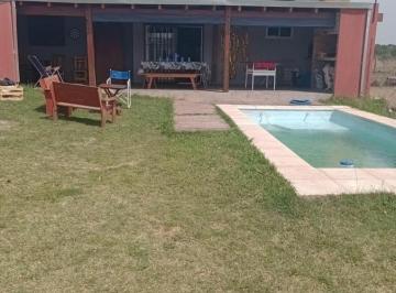 Quinta vacacional · 96m² · 4 Ambientes · Ibarlucea Hace Realidad Tu Descanso!