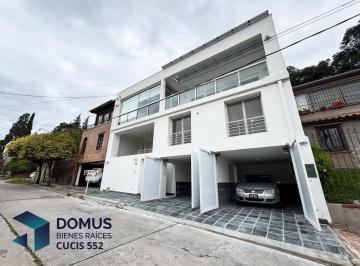 Casa · 550m² · 5 Dormitorios · 2 Cocheras · Venta Casa Barrio Tres Cerritos