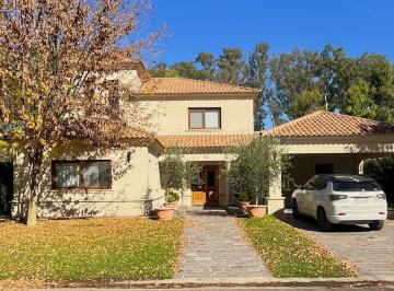 Casa · 200m² · 5 Ambientes · 2 Cocheras · Casa en Alquiler en La Reserva Cardales