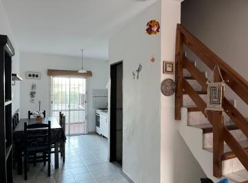 Casa de 4 ambientes, Mar del Tuyú · Cómodo Triplex Vista Al Mar