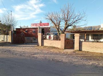 Casa · 370m² · 4 Ambientes · 2 Cocheras · Gran Casa con Pileta en Las Sierras de Córdoba