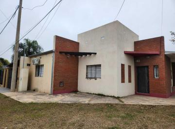 Casa · 115m² · 4 Ambientes · 1 Cochera · Casa en Santo Tomé en Venta