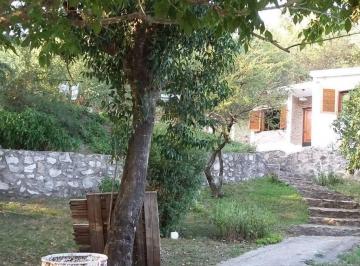 Casa · 87m² · 4 Ambientes · 1 Cochera · Venta Casa 1dorm en Altura Vista Abierta Cabana