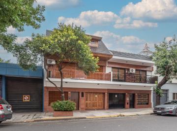 Casa · 140m² · 5 Ambientes · 1 Cochera · Venta Casa Duplex Parque Chacabuco