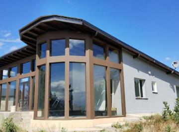 Casa · 151m² · 3 Ambientes · 1 Cochera · Venta Casa Girasoles del Limay - Dina Huapi