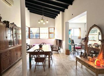 PH · 76m² · 2 Ambientes · 1 Cochera · PH en Venta en San Antonio de Padua, Merlo