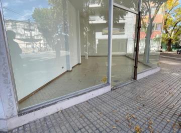 Local comercial · 130m² · 3 Ambientes · Local en Arroyito