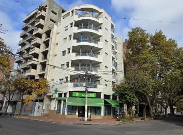 Departamento · 30m² · 1 Ambiente · Urquiza 3291 1º - Monoambiente Amplio C/ Balcón