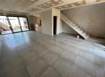 PH · 160m² · 4 Ambientes · 4 Cocheras · Duplex a La Venta en Distrito Sur