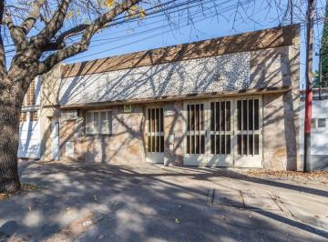 Casa · 180m² · 4 Ambientes · 1 Cochera · Venta - Dos Dorm. - Barrio Matheu