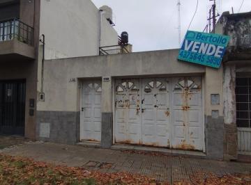 FRENTE · Venta - Casa 2 Dorm. - Larrea 1130 - Azcuenaga - Rosario