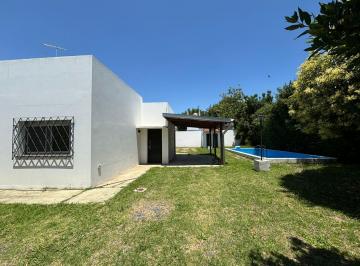 Casa · 75m² · 3 Ambientes · 2 Cocheras · Casa en Venta, a Estrenar, Refaccionada, 2 Dorm., Pileta