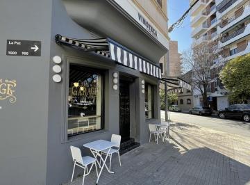 Local comercial · 174m² · 3 Ambientes · Venta de Local de Esquina Republica de La Sexta Excelente Renta