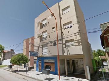 frente · 2 Dorm. C/coch. y 2 Baños