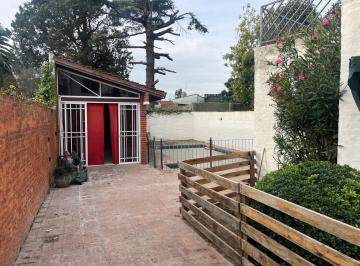 Casa · 180m² · 4 Ambientes · Casa en Alquiler en Bella Vista