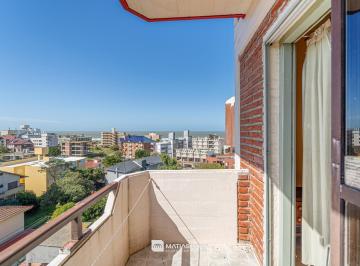 Departamento · 77m² · 4 Ambientes · 1 Cochera · Venta - Semipiso 4 Amb con Cochera - Villa Gesell
