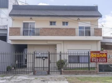PH · 225m² · 6 Ambientes · Venta en Block! 4 PH en Martinez