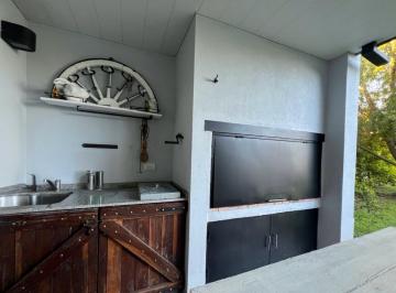 Casa · 150m² · 3 Ambientes · Alquiler Anual Amoblado a Laguna