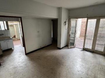 PH · 55m² · 4 Ambientes · PH - Sarmiento