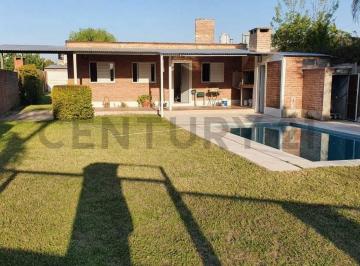 Quinta vacacional · 78m² · 4 Ambientes · 1 Cochera · Venta de Quinta de 3 Dorm. en Rincon, Santa Fe.