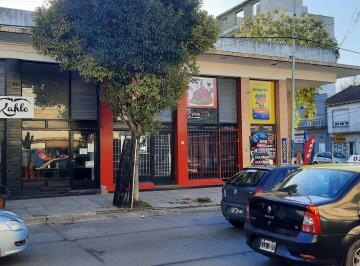 Local comercial · 390m² · 8 Ambientes · Propiedad en Block
