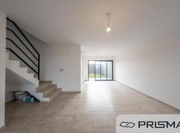 Casa · 107m² · 9 Ambientes · 2 Cocheras · Rincones de Manantiales - Duplex 3 Dorm y 3 Baños