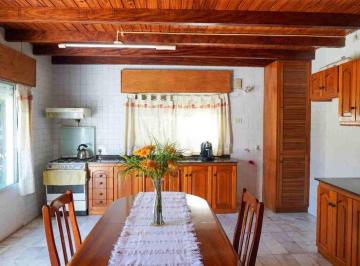Casa · 132m² · 5 Ambientes · 2 Cocheras · Venta Hermosa Propiedad Cerca del Rio - Baigorria
