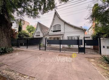 Casa · 500m² · 8 Ambientes · 5 Cocheras · Casa en San Isidro