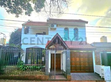 Casa · 140m² · 10 Ambientes · 2 Cocheras · Hermosa Casa en Alquiler 3 Dormitorio Colinas de Velez Sarsfield