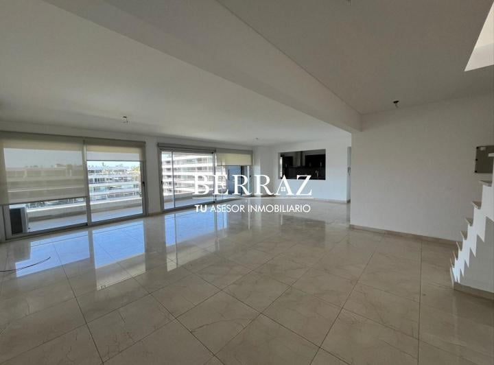 Departamento · 243m² · 5 Ambientes · 2 Cocheras
