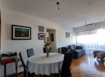 Departamento · 68m² · 3 Ambientes · Departamento 3 Ambientes con Balcon en Alquiler