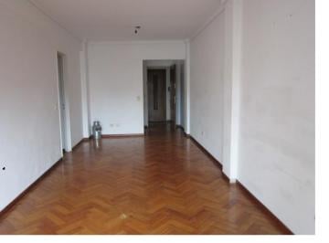 Living comedor · En Excelente Ubicación. Hermoso Semipiso 4 Ambientes con Dependencia.