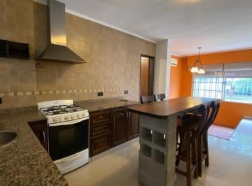 PH · 95m² · 4 Ambientes · Venta PH 4 Ambientes Moron