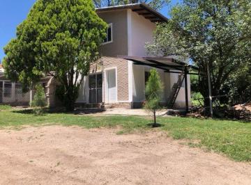 Foto · Alquiler Casa en Mendiolaza 2 Dorm. con Jardín y Cochera