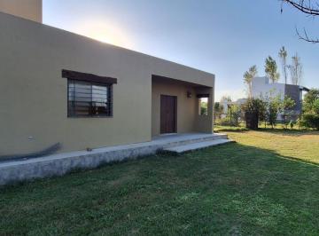 Casa · 150m² · 5 Ambientes · 1 Cochera · Casa en Venta 3 Dorm. Barrio Cerrado La Finca del Sol