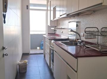 Departamento de 3 ambientes, Avellaneda · Departamento Tres Ambientes con Cochera
