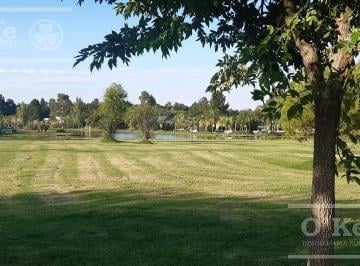 Terreno · 1088m² · Posadas de Los Lagos - Lote / Terreno Frente Al Lago en Venta Ruta 2 Brandsen