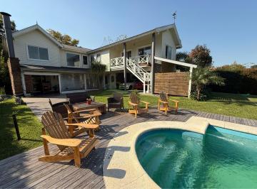 Casa de 8 ambientes, Berazategui · Casa en Venta en Club de Campo Abril