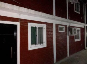 Casa de 5 ambientes, San Vicente · Casa y 5 Departamentos. 344 m² Construidos. San Vicente. Bs. As.