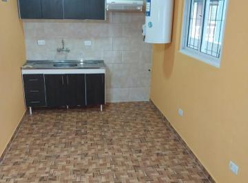 PH de 3 ambientes, Avellaneda · PH en Alquiler en Escalada 566