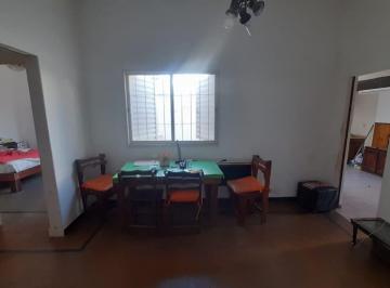 Casa · 90m² · 5 Ambientes · Casa PH 3 Dorm. 90 m² - General Bustos - Gianelli 842 - Media Cuadra de Atenas