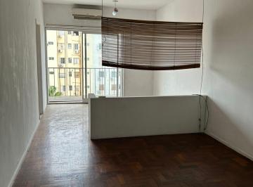 Departamento de 1 ambiente, San Telmo · San Telmo: Monoambiente con Balcón en Venta