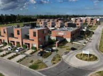 Departamento · 82m² · 3 Ambientes · 2 Cocheras · Duplex en Santa Ana Joven